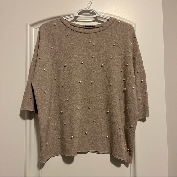 ZARA Trafaluc 1/2 sleeve top with pearls (Size S) - Picture 1 of 3